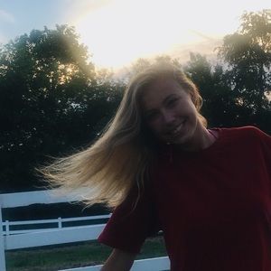 Meet your Posher, Brooke